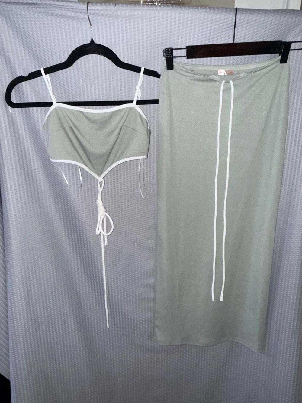 WHOIAM Sage Green Ribbed Two-Piece Set Size 6